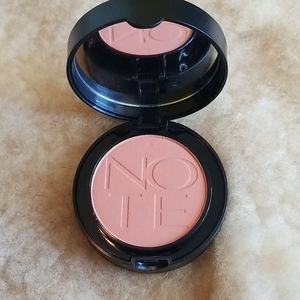 Note Cosmetics Compact Blusher with Brush and Mirror